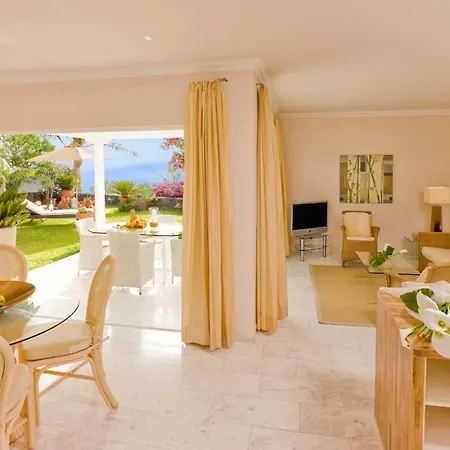 Jardin De La Paz 4*